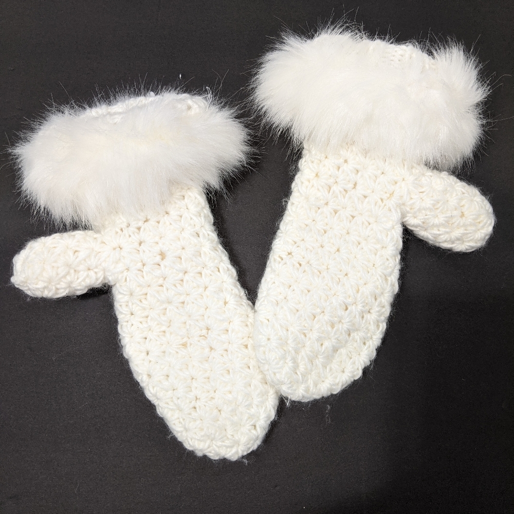 Surell gloves. Women's size M